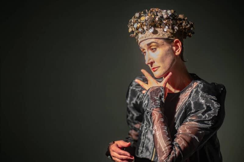 There She Goes My Wonderful World